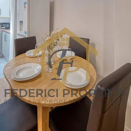 Spacious Long-term Stays! 4-bedroom 2-bath Retreat In The Heart Of City Centre!