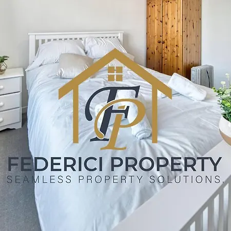 Spacious Long-term Stays! 4-bedroom 2-bath Retreat In The Heart Of City Centre!